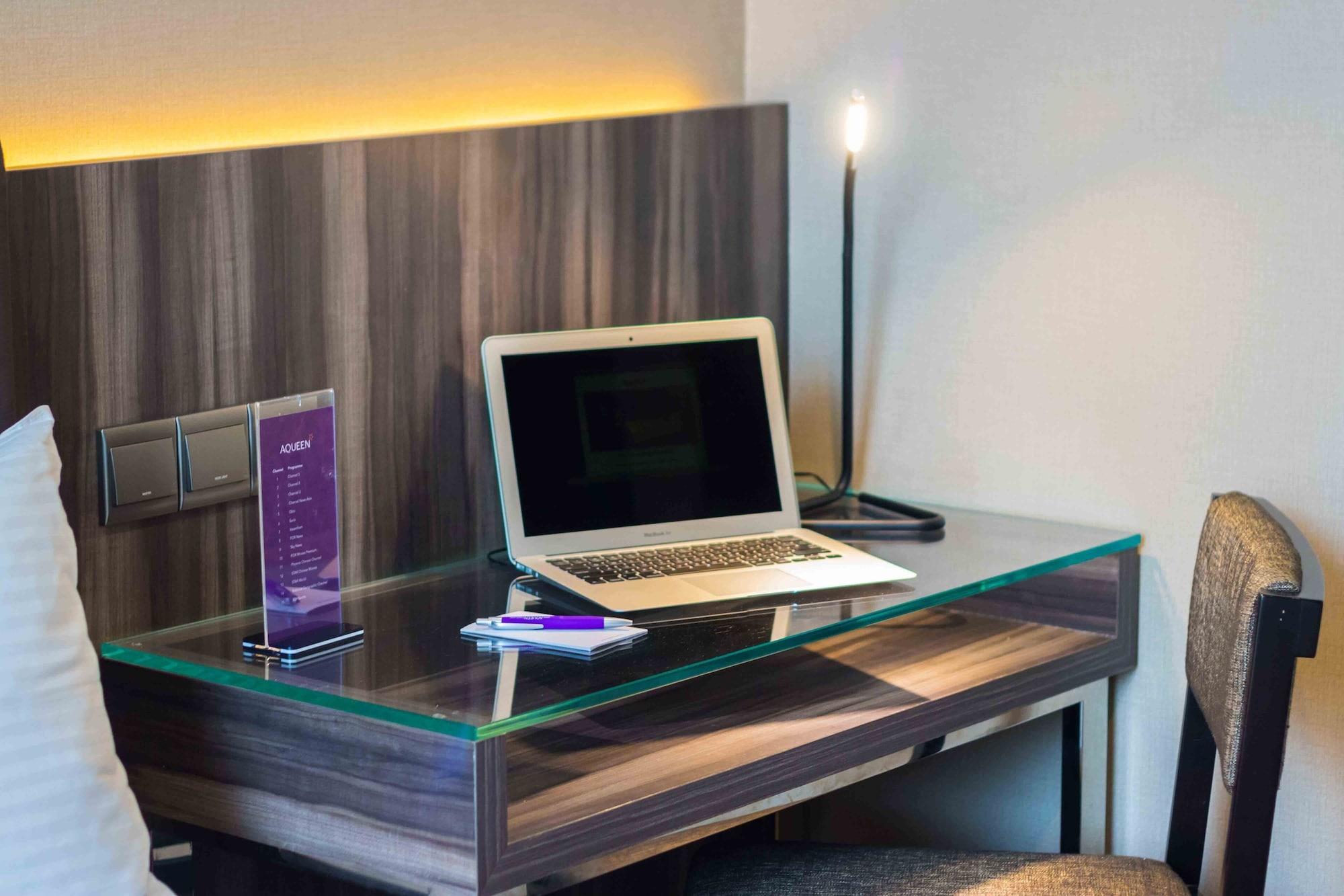 Aqueen Hotel Paya Lebar Singapur Dış mekan fotoğraf