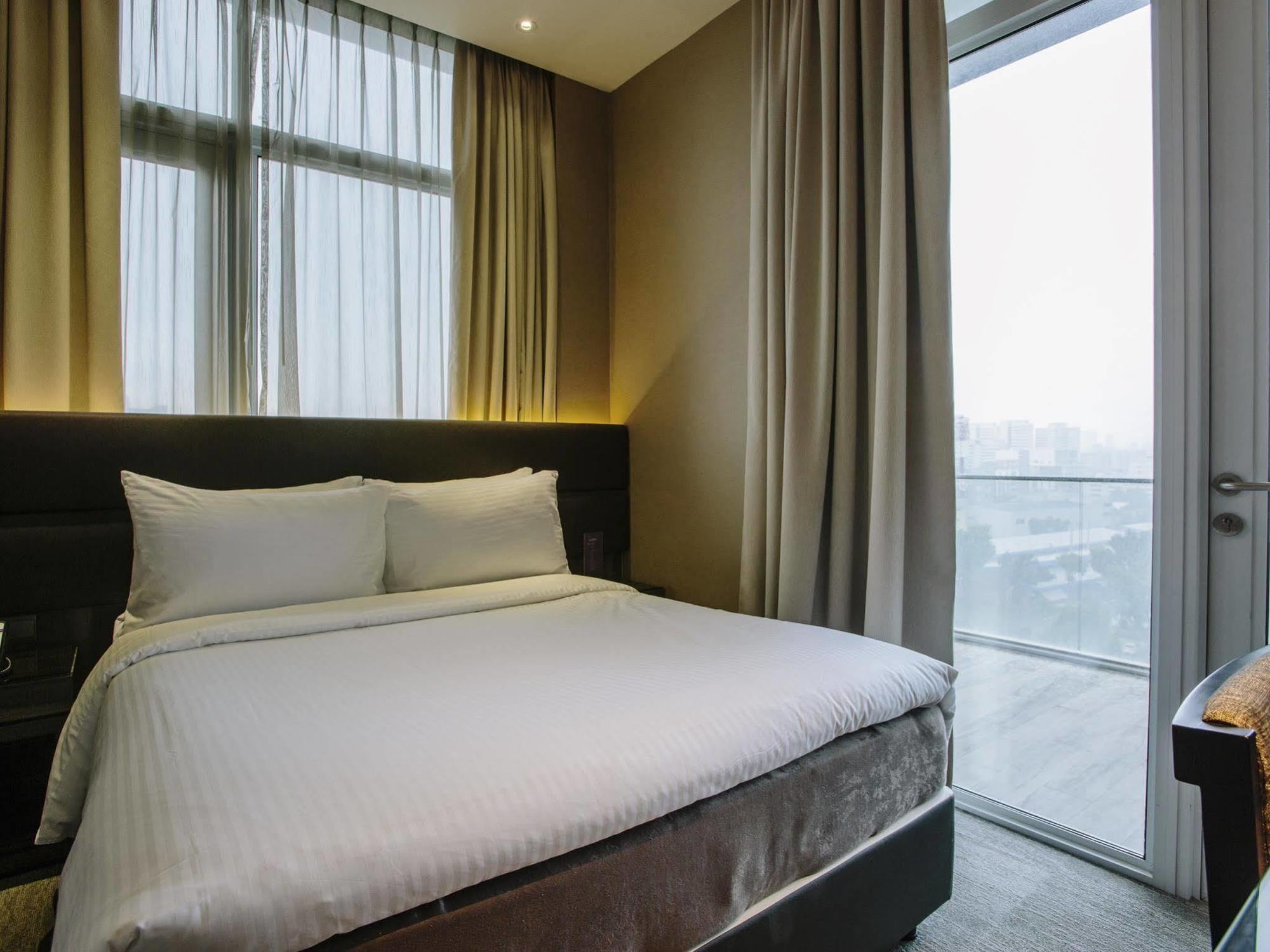Aqueen Hotel Paya Lebar Singapur Dış mekan fotoğraf