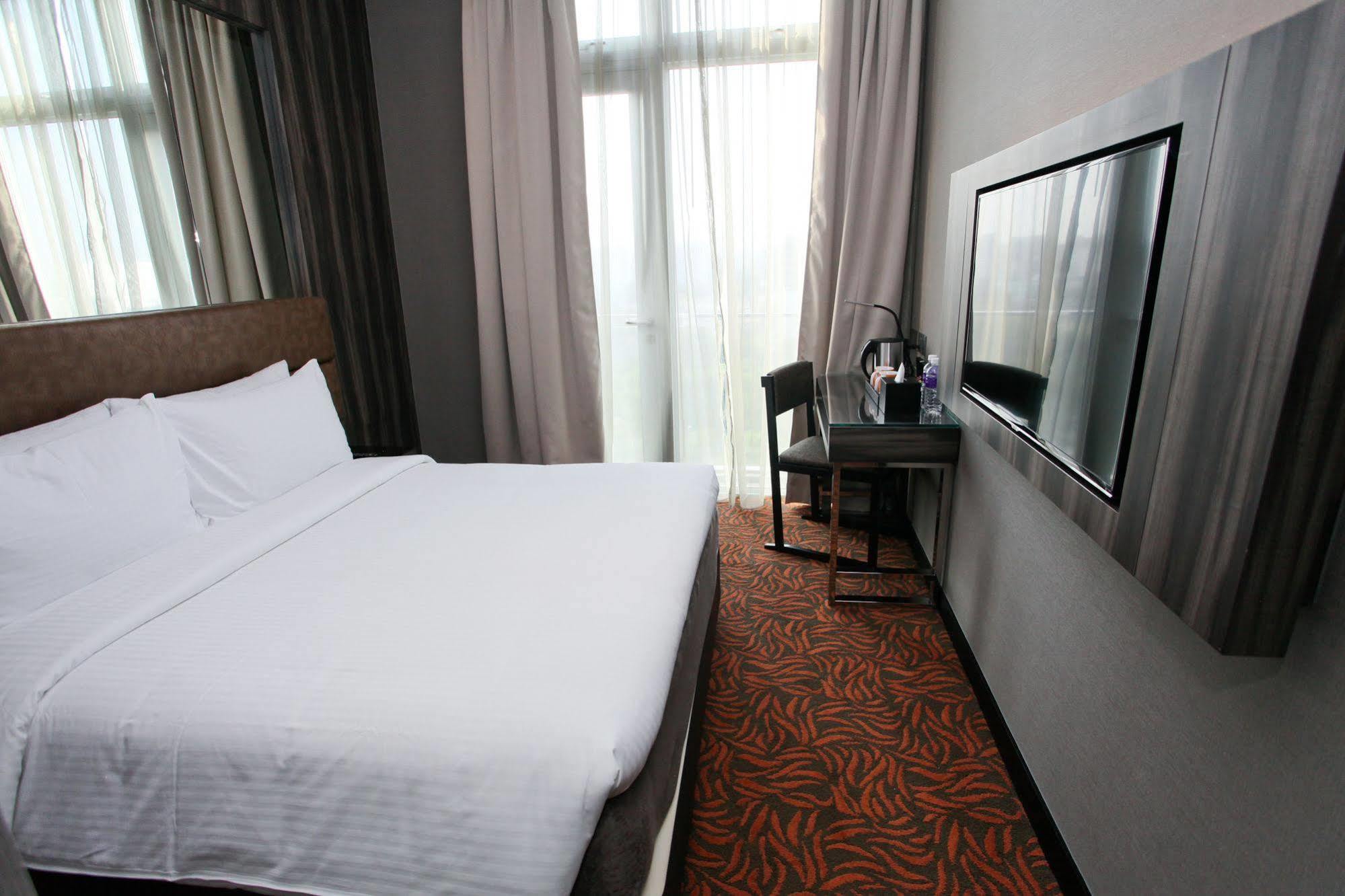 Aqueen Hotel Paya Lebar Singapur Dış mekan fotoğraf